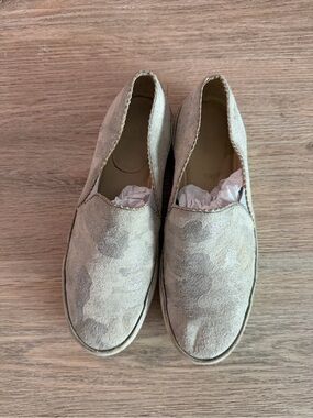Stuart Weitzman Slip On Sneaker